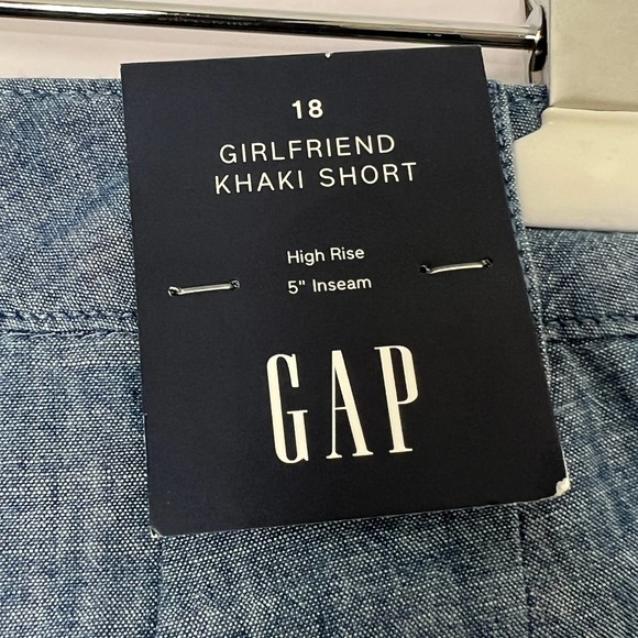 Gap Girlfriend Khaki Short High Rise 5'' Inseam Short - Picture 5 of 9